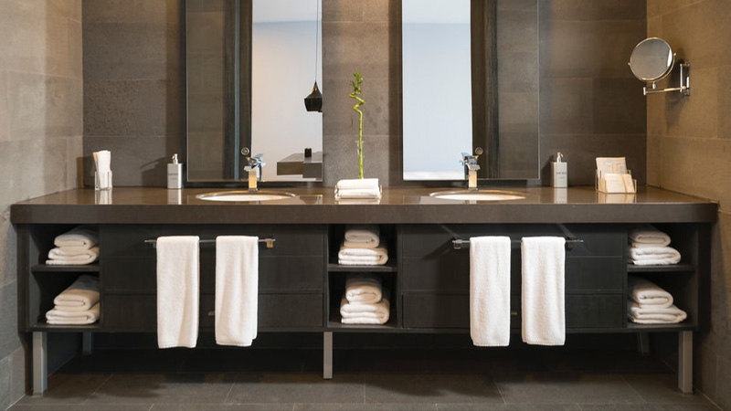 Projetos photo of mirrors in bathroom